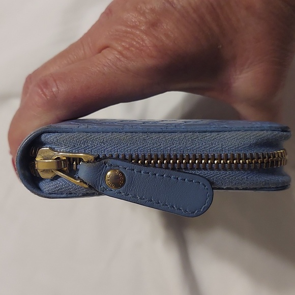 Authentic Gucci Micro Guccissima Small Zippy Wallet Organizer - Picture 4 of 10